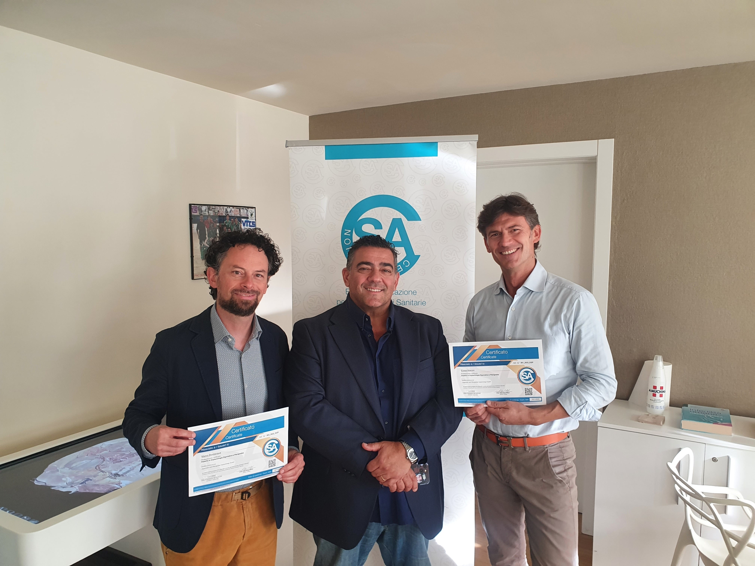 I primi esperti certificati in Implantologia Zigomatica e Pterigoidea